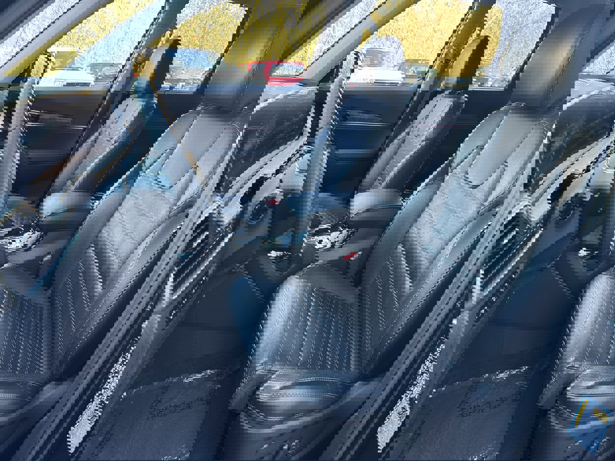 Used 2024 Kia Telluride SX Prestige w/ Towing Package AWD/4WD image 5