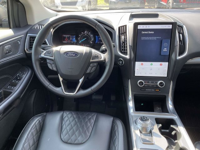 Certified 2024 Ford Edge Titanium AWD/4WD image 14
