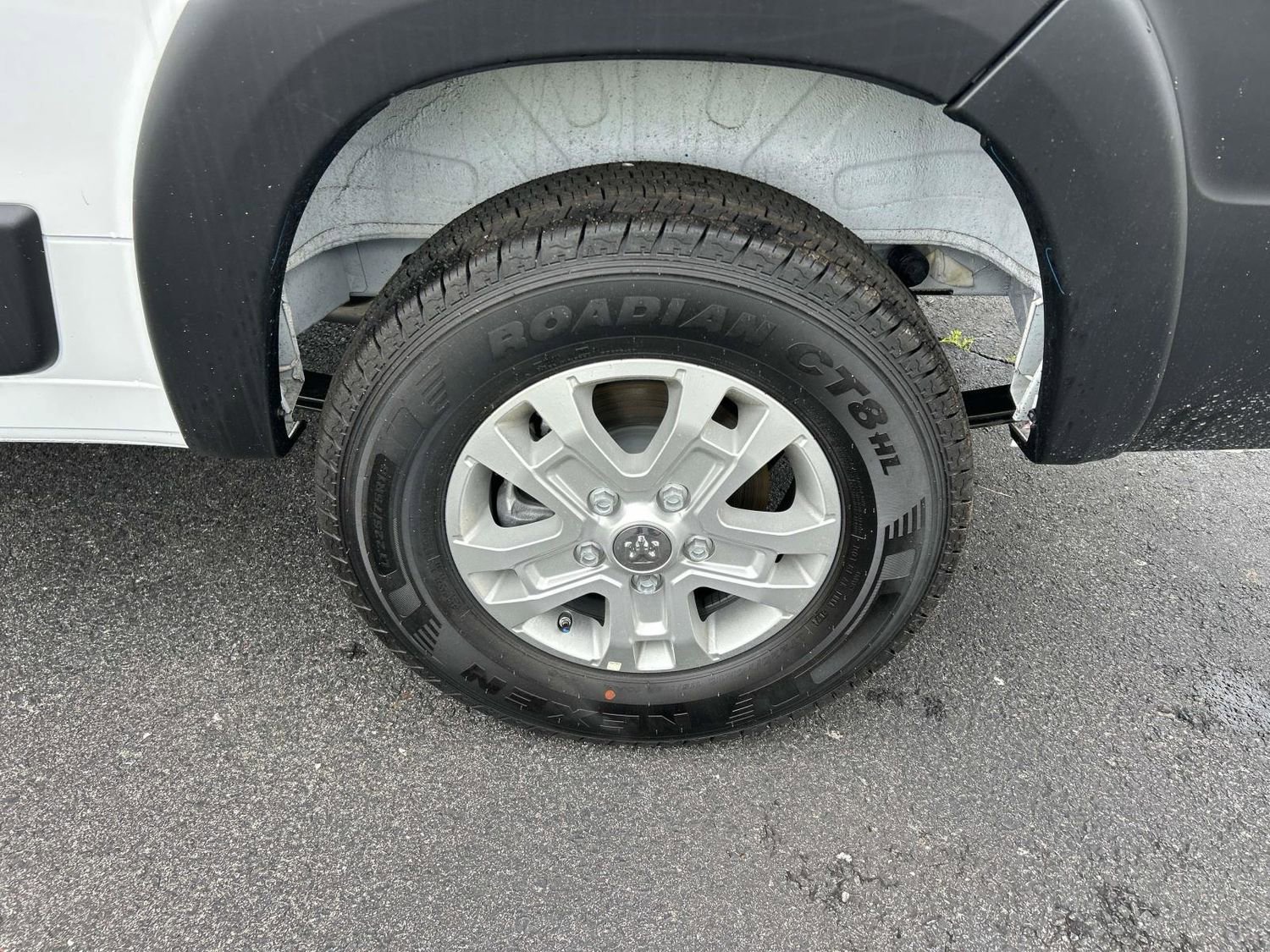 New 2025 RAM ProMaster 2500 w/ Quick Order Package 22G SLT FWD image 11