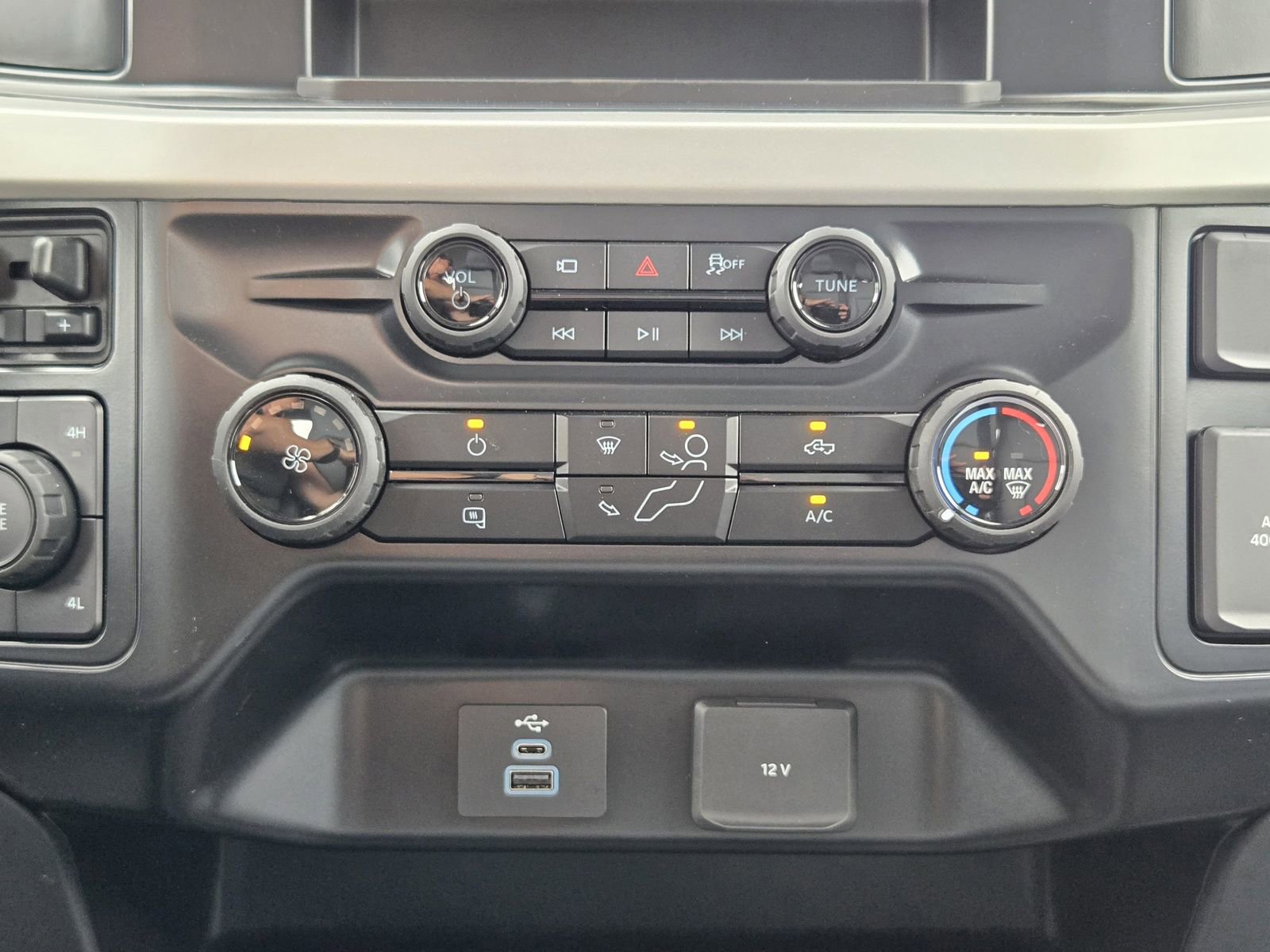 New 2026 Ford F450 XL w/ 360-Degree Camera Package image 21