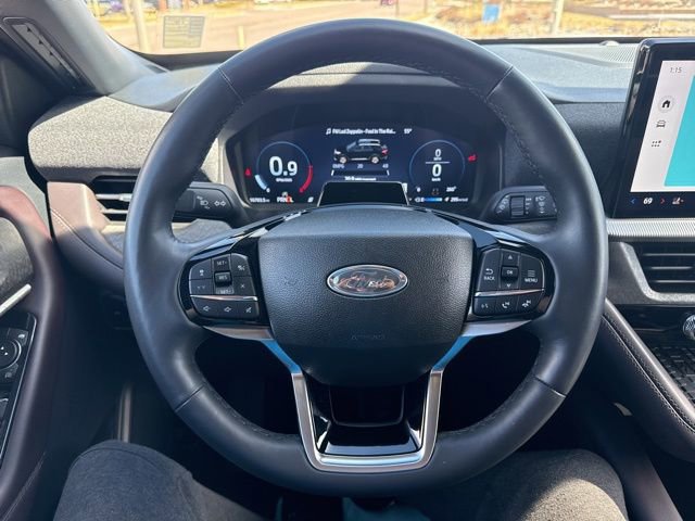 Used 2025 Ford Explorer Platinum w/ LUX Leather Package image 27
