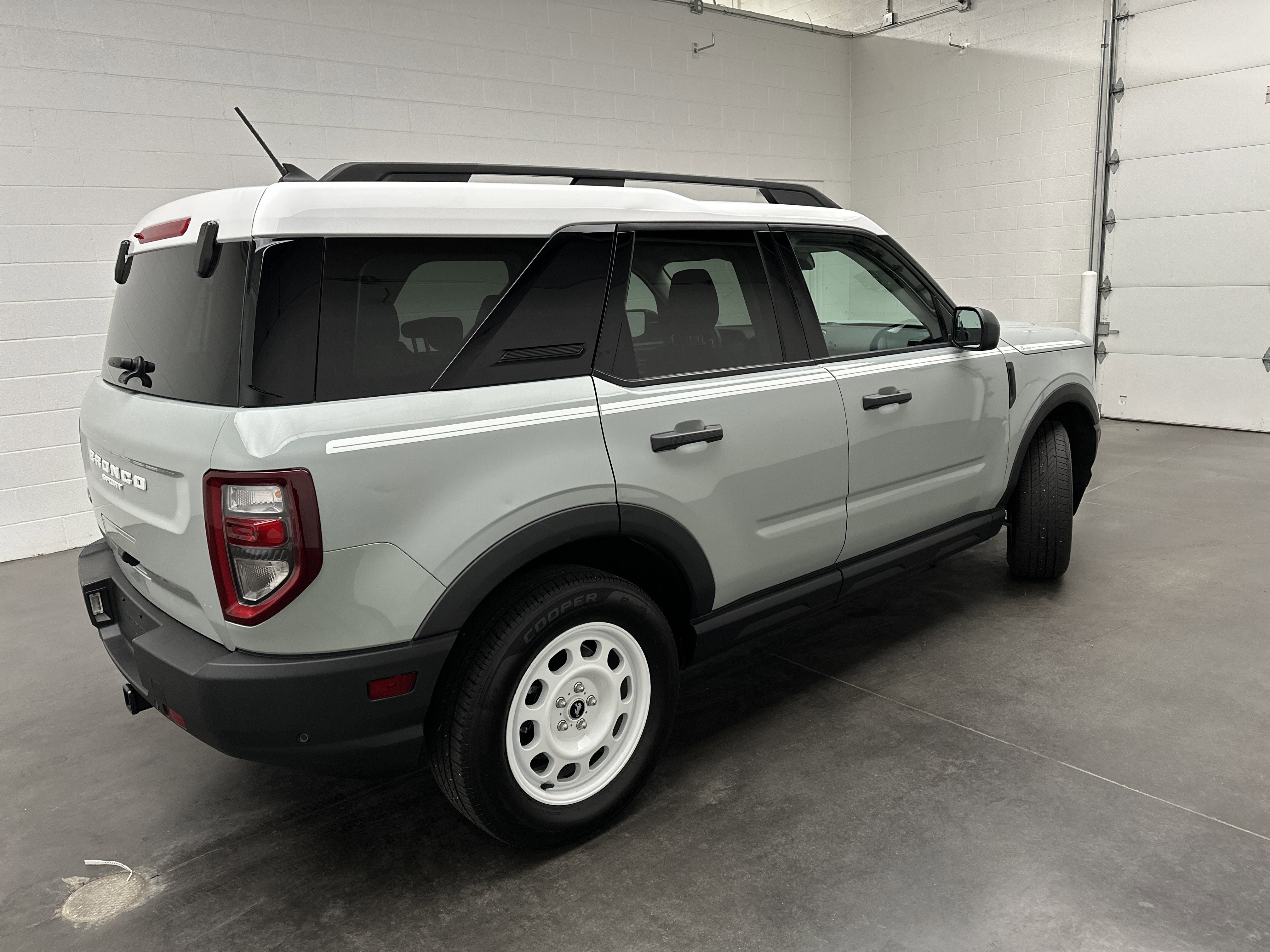 Used 2023 Ford Bronco Sport Heritage w/ Heritage Convenience Package AWD/4WD image 9
