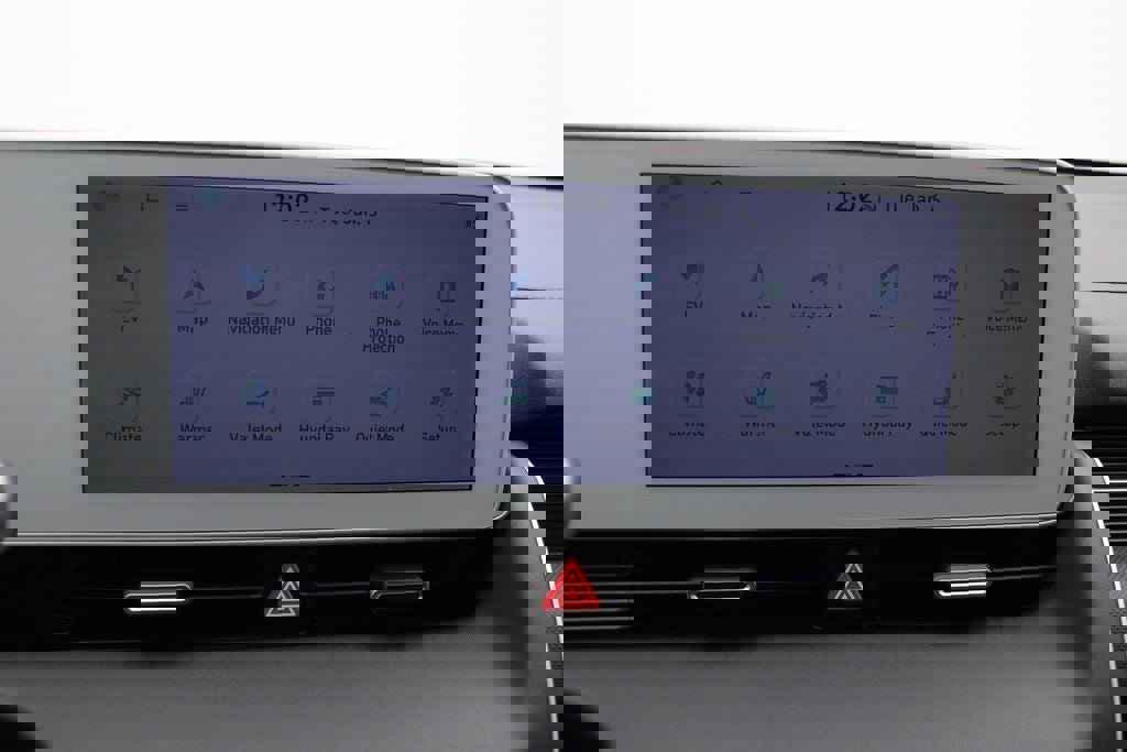 Used 2023 Hyundai Ioniq 5 SE w/ Cargo Package image 23