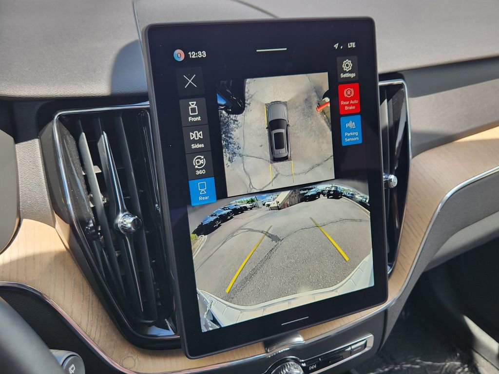 New 2026 Volvo XC60 B5 Plus w/ Protection Package Premier AWD/4WD image 9
