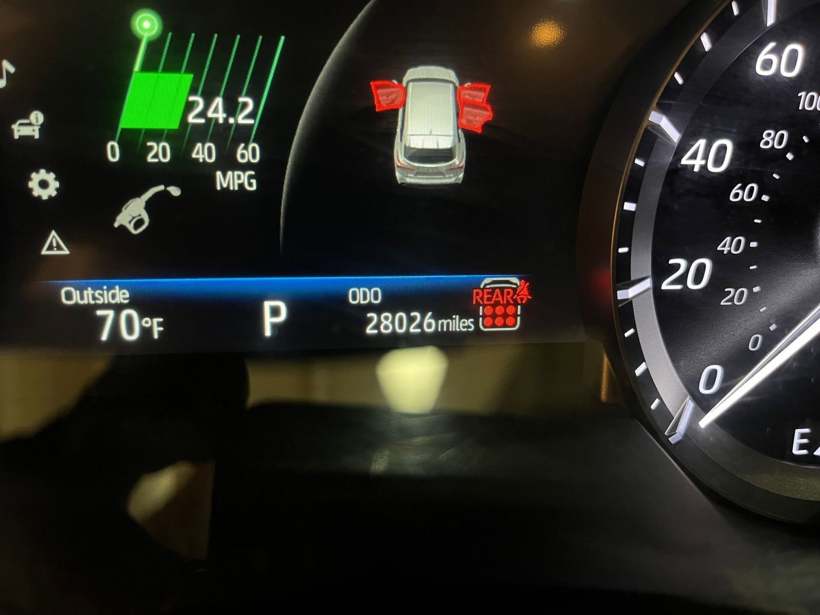 Used 2025 Toyota Highlander LE FWD image 42