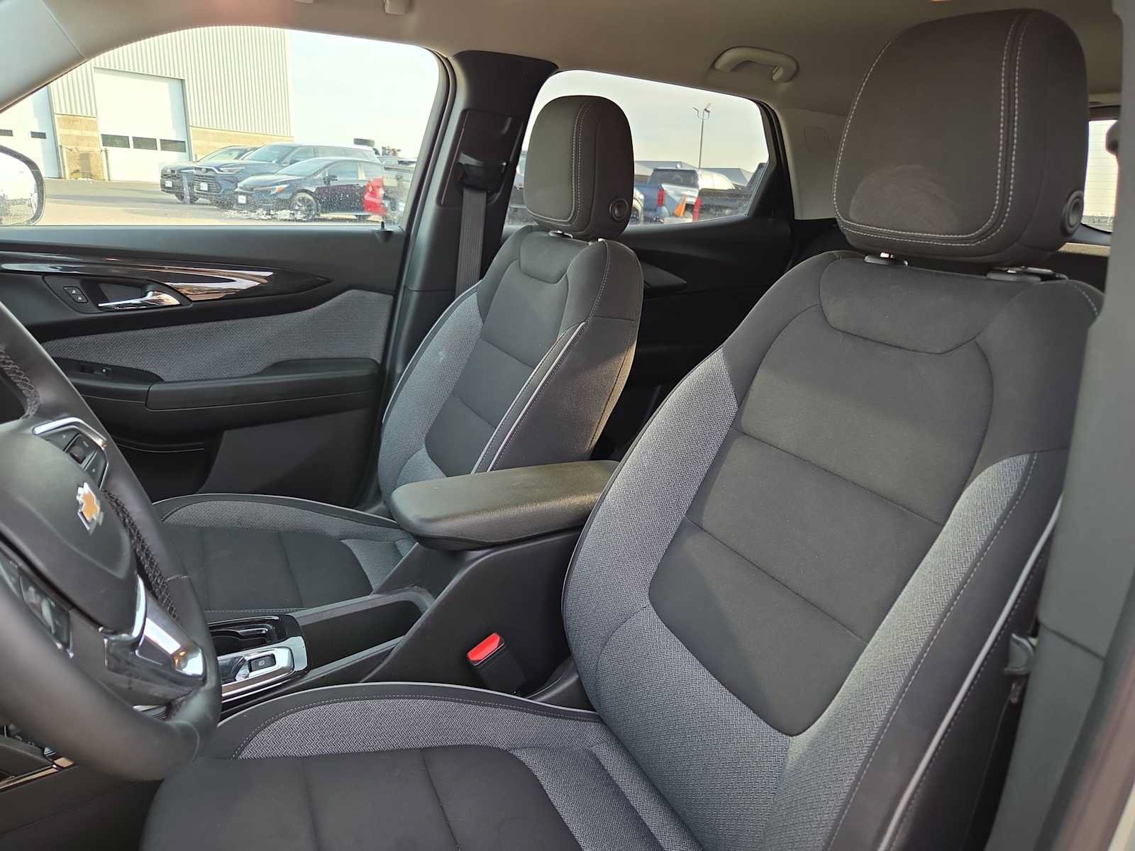 Used 2026 Chevrolet TrailBlazer LT w/ LT Cold Weather Package FWD image 15