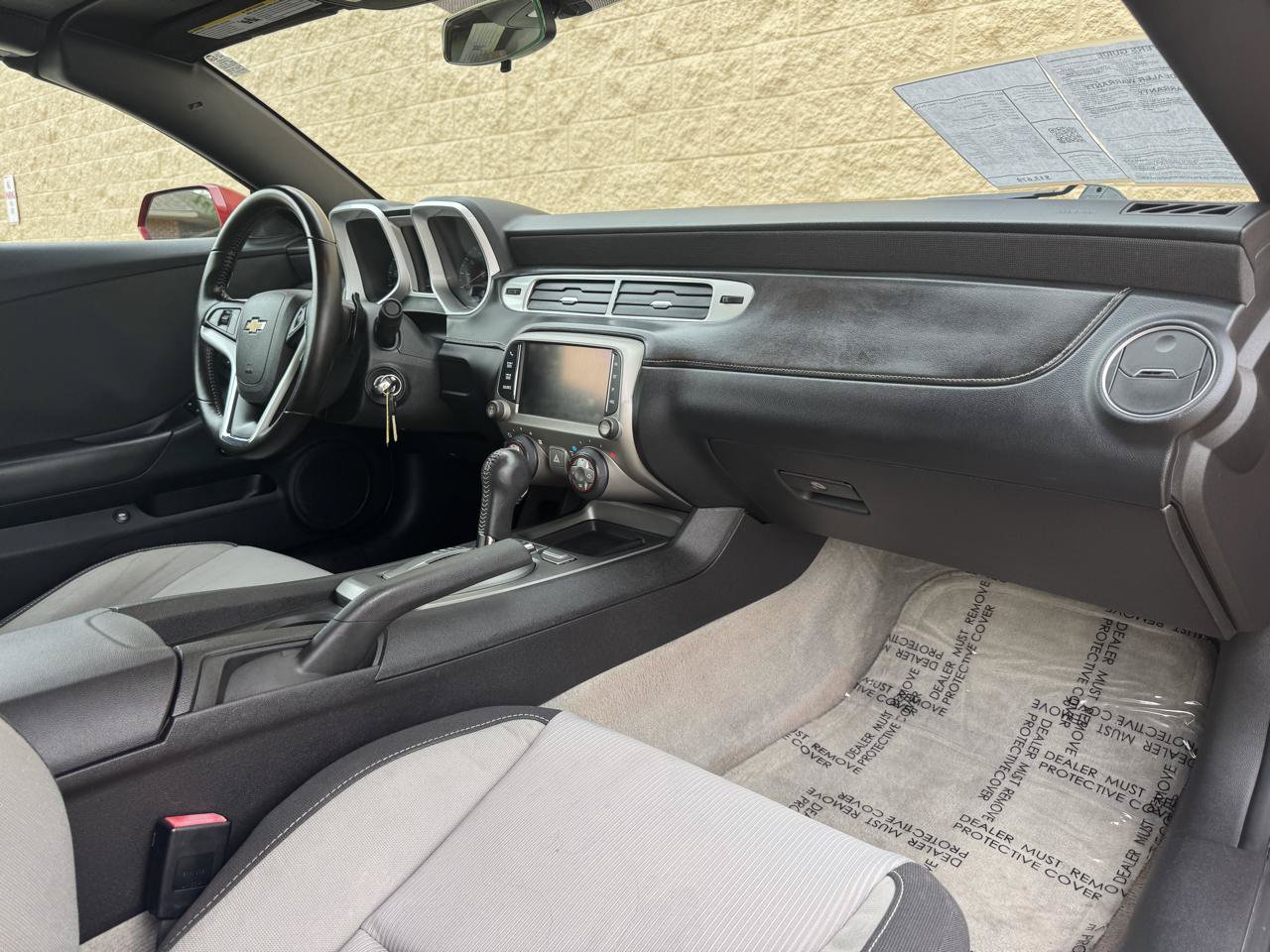 Used 2015 Chevrolet Camaro LT RWD image 28