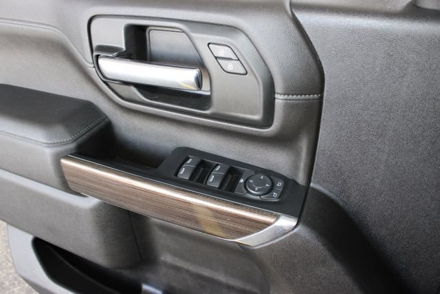 Used 2023 Chevrolet Silverado 2500 LT AWD/4WD image 18