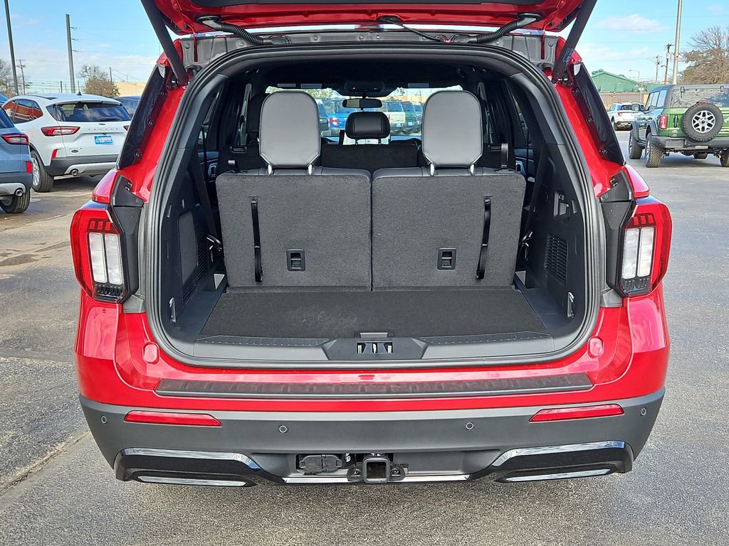 New 2026 Ford Explorer ST-Line image 18