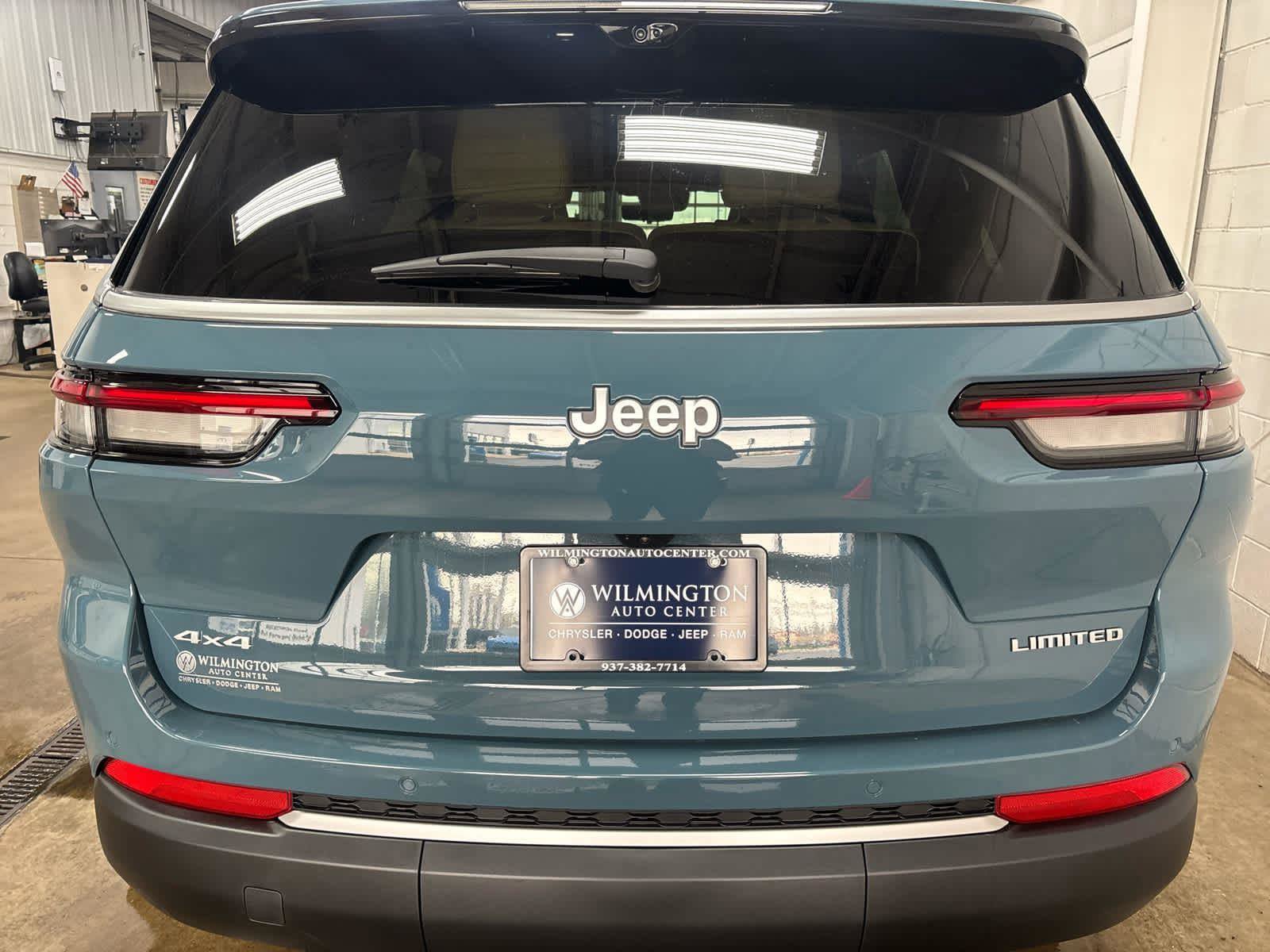 New 2026 Jeep Grand Cherokee L Limited w/ Luxury Tech Group II image 7