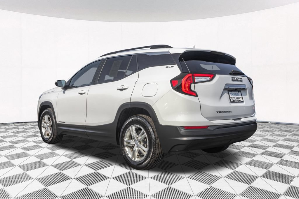 Used 2023 GMC Terrain SLE w/ Driver Convenience Package FWD image 8