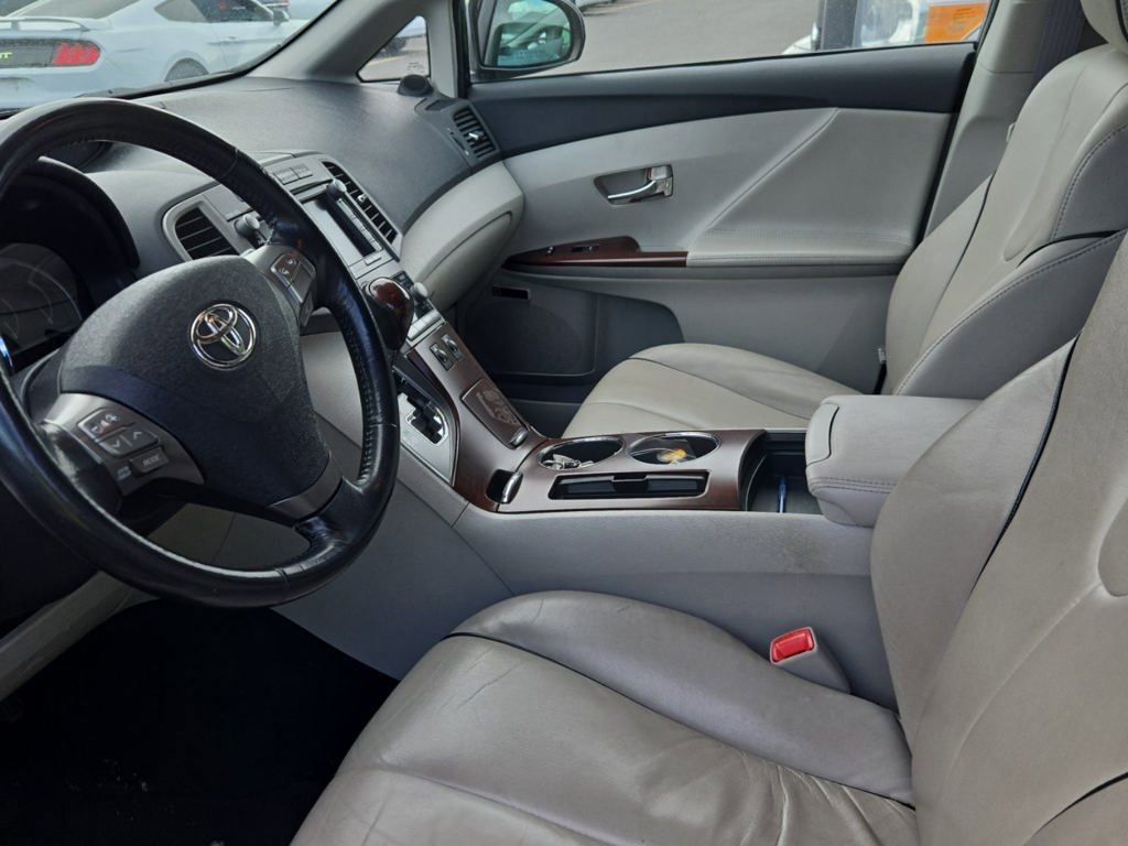 Used 2009 Toyota Venza AWD image 11