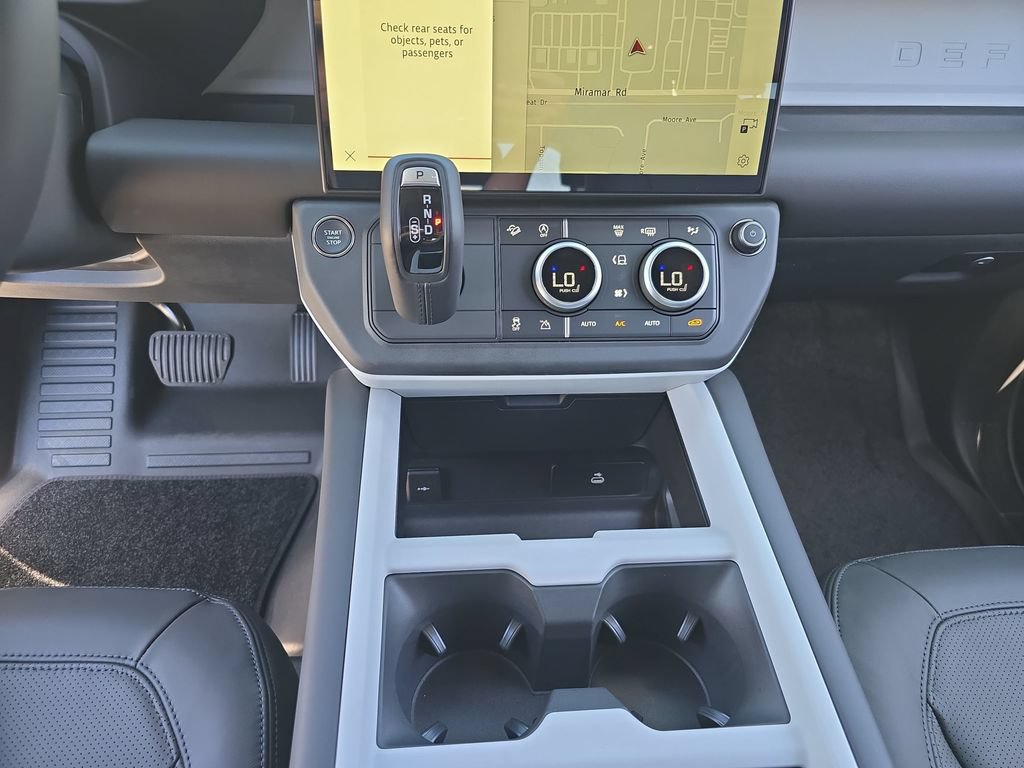 New 2026 Land Rover Defender 110 S AWD/4WD image 25