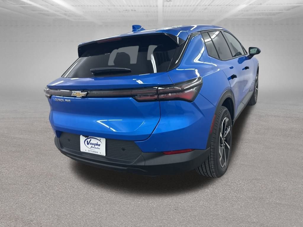 New 2026 Chevrolet Equinox EV LT image 11