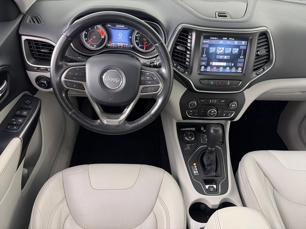 Used 2021 Jeep Cherokee Latitude Lux w/ Comfort/Convenience Group image 14