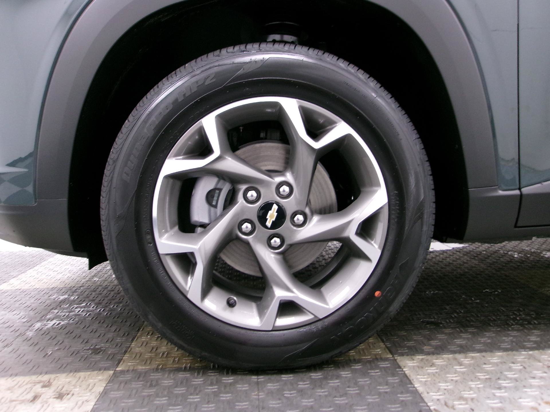 New 2026 Chevrolet Trax LT w/ Driver Confidence Package FWD image 16