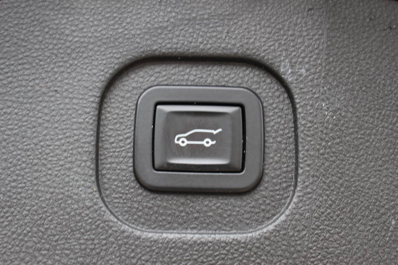 Used 2015 GMC Terrain Denali FWD image 40