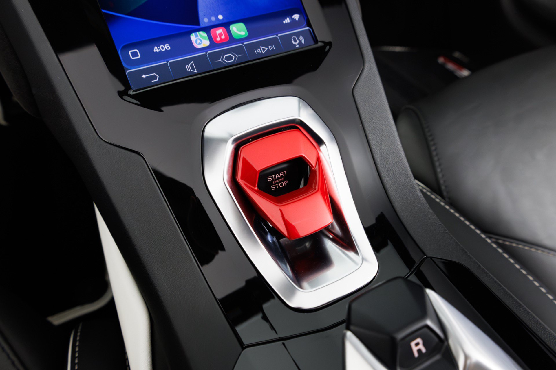 Used 2021 Lamborghini Huracan EVO RWD image 28