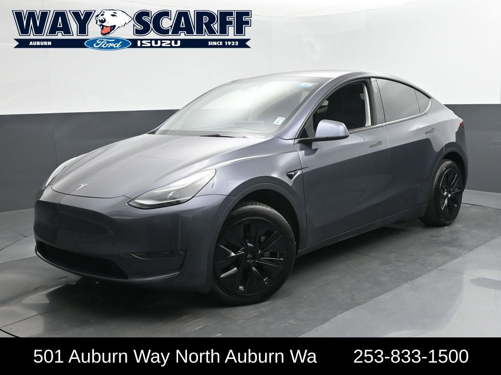 Used 2023 Tesla Model Y Long Range AWD/4WD image 1