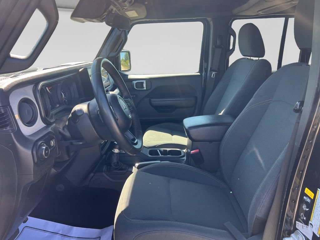 Used 2024 Jeep Wrangler Unlimited Sport AWD/4WD image 21