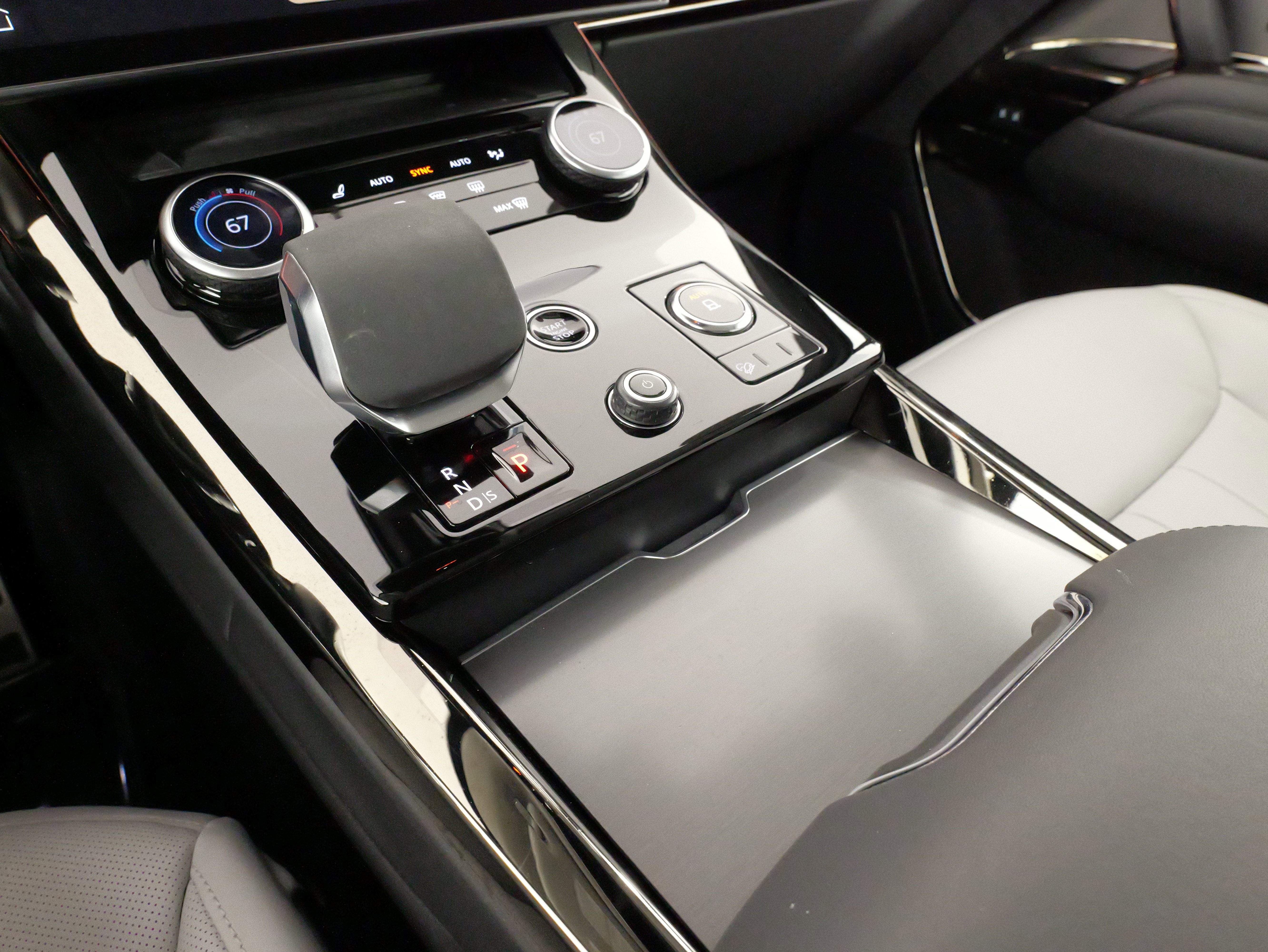 Used 2023 Land Rover Range Rover Sport SE Dynamic image 61