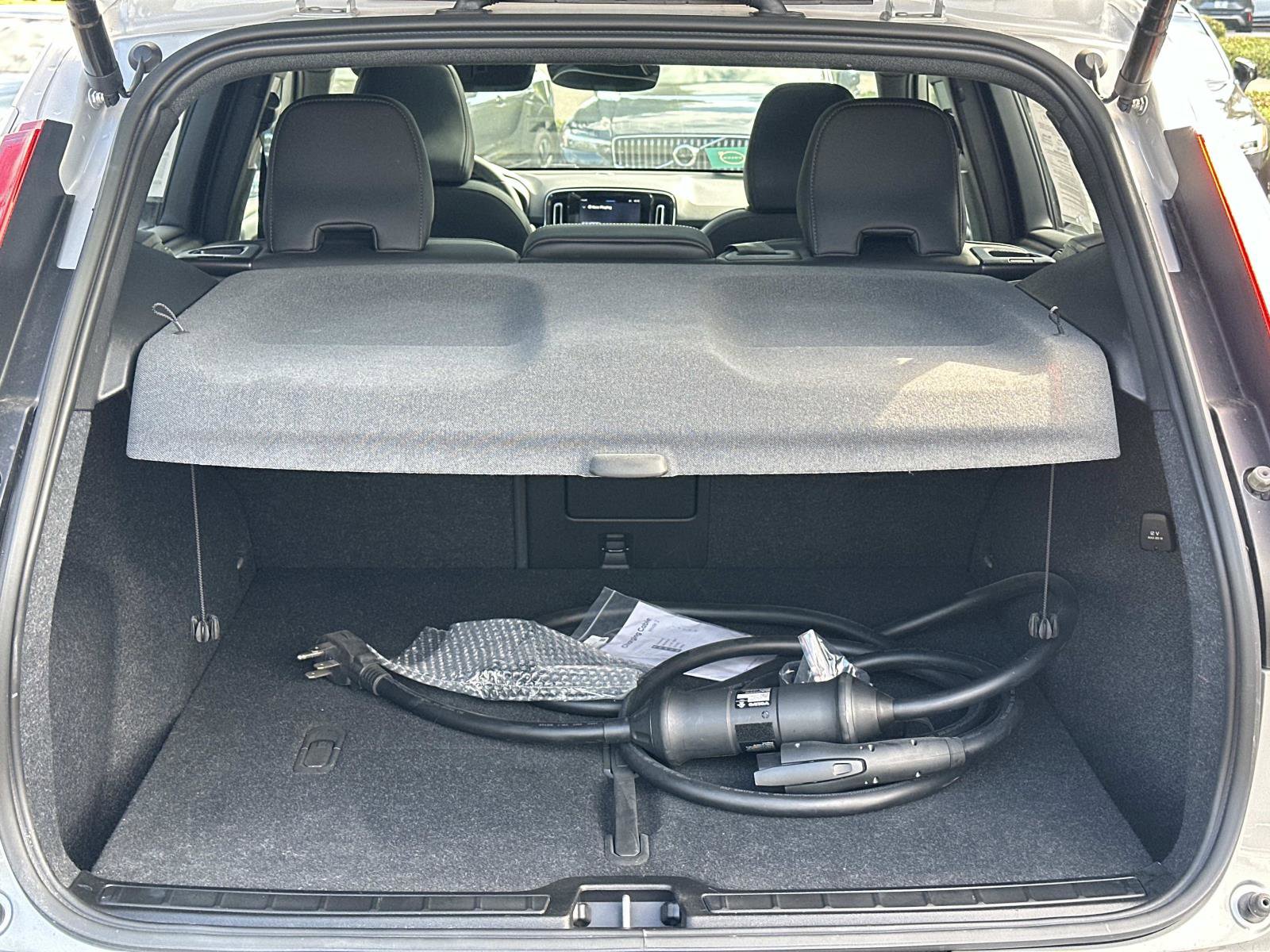 Certified 2023 Volvo XC40 Recharge Plus image 23