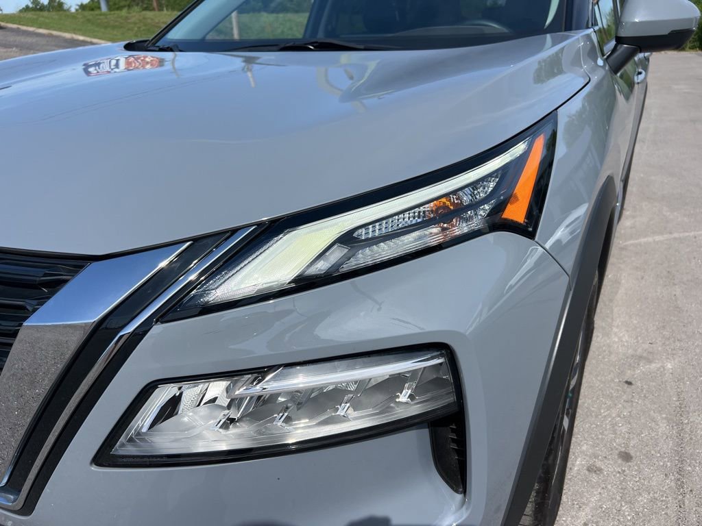 Used 2023 Nissan Rogue SL AWD/4WD image 10