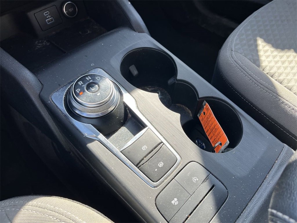 Used 2021 Ford Escape SE image 15