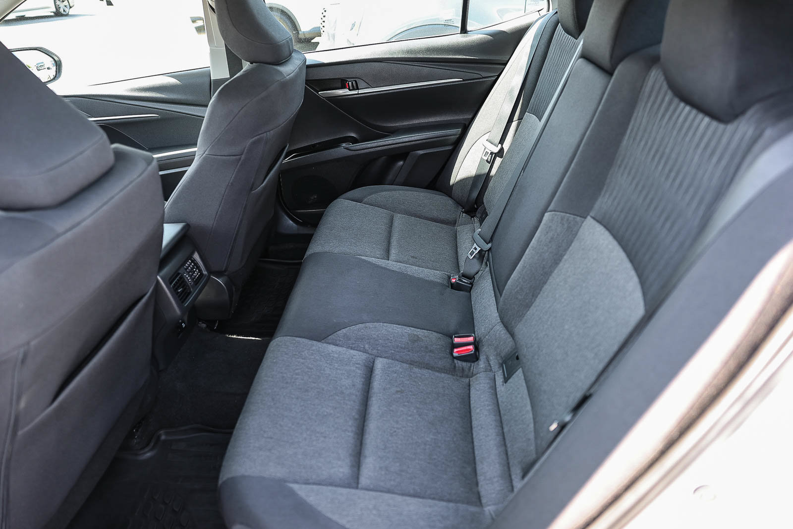 Used 2025 Toyota Camry LE w/ Convenience Package AWD/4WD image 6