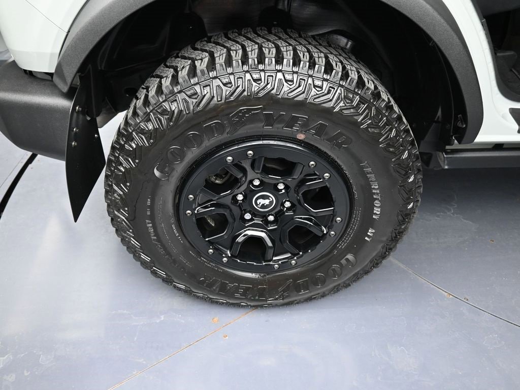 Used 2023 Ford Bronco Wildtrak image 23