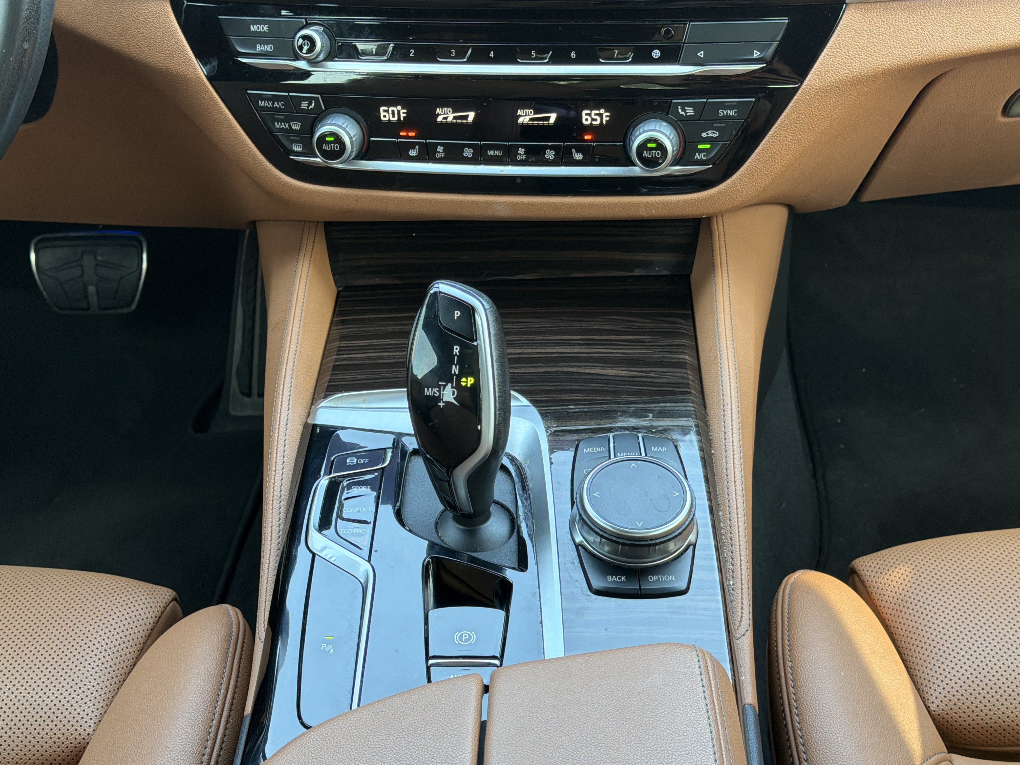 Certified 2023 BMW 530i w/ M Sport Package RWD image 5