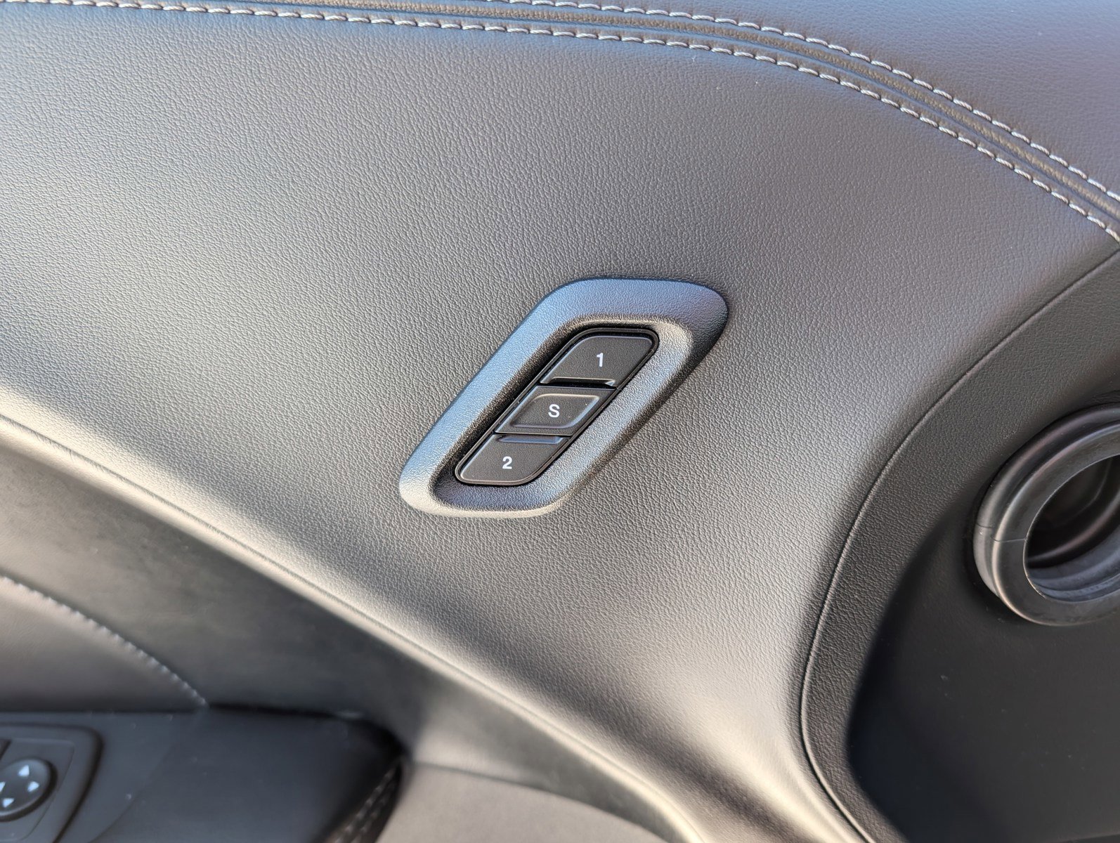 Used 2021 Dodge Challenger GT w/ Plus Package image 20