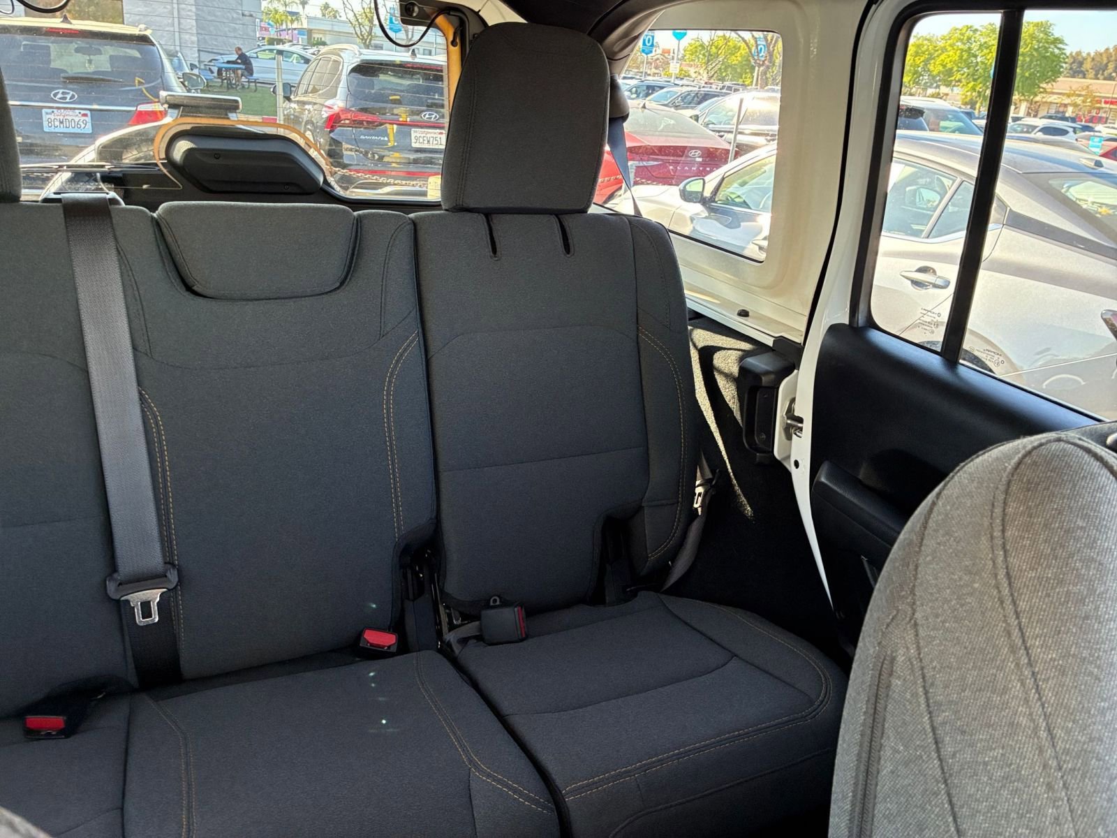 Used 2025 Jeep Wrangler Sport S image 36