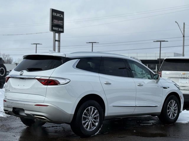 Used 2024 Buick Enclave Premium image 35