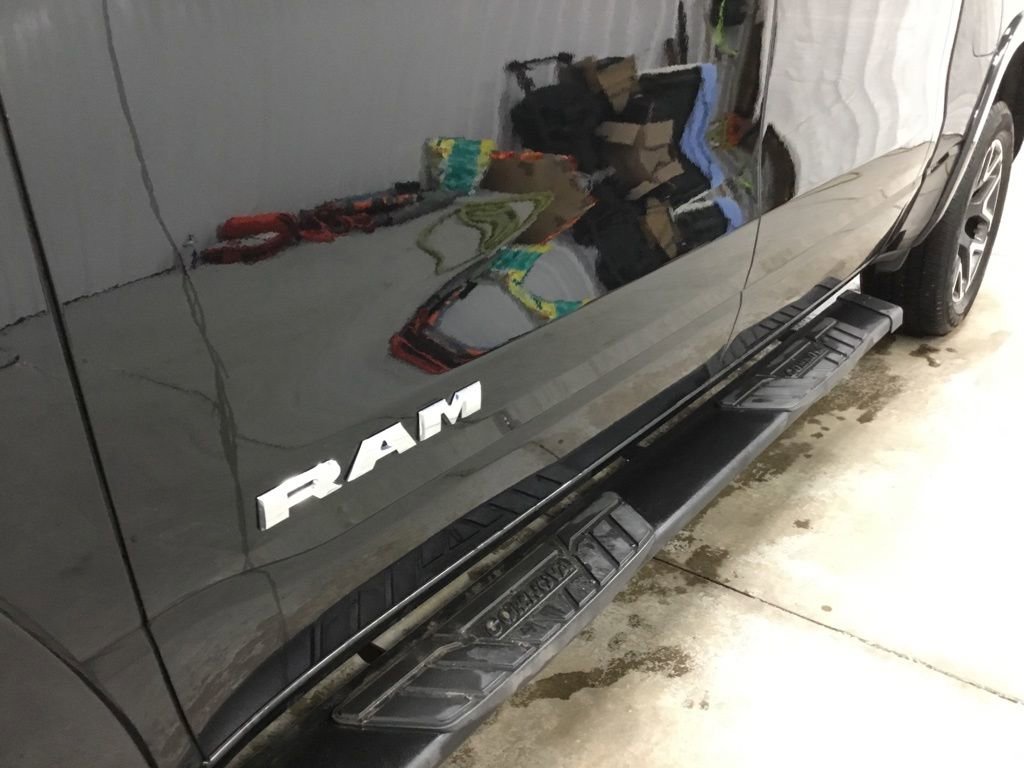 Used 2025 RAM 1500 Laramie AWD/4WD image 5