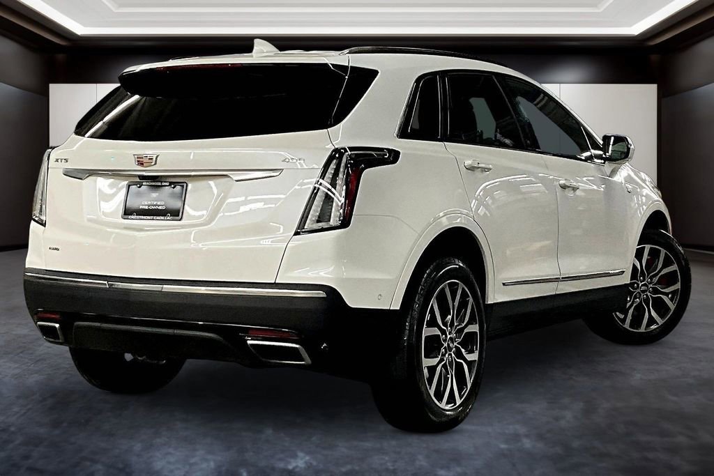 Certified 2025 Cadillac XT5 Sportv w/ Technology Package image 6