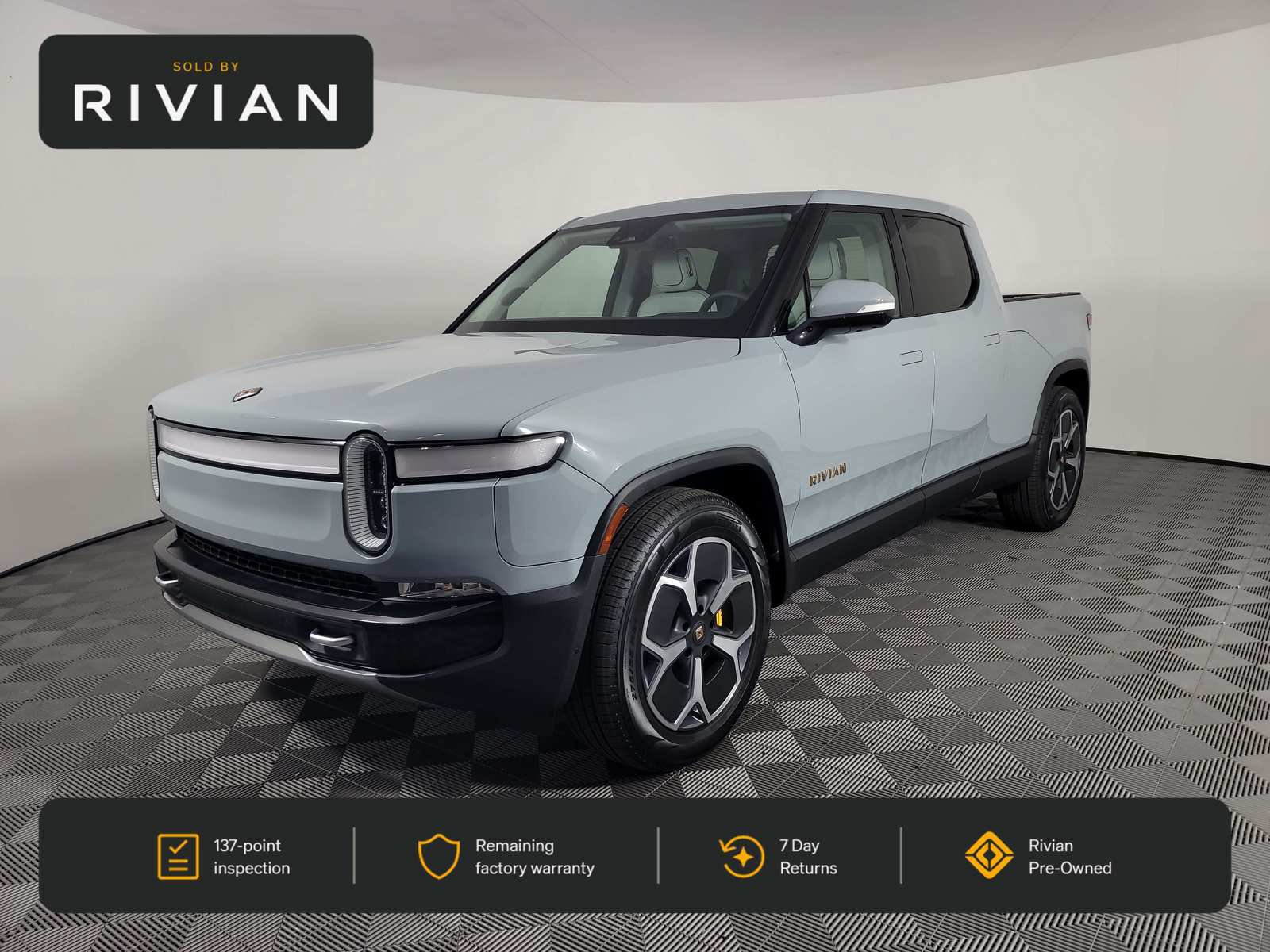 Used 2022 Rivian R1T Adventure AWD/4WD image 1