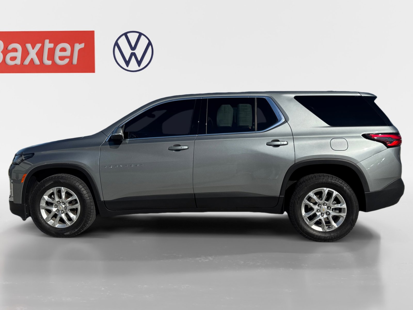 Used 2023 Chevrolet Traverse LS w/ Safety Package image 9