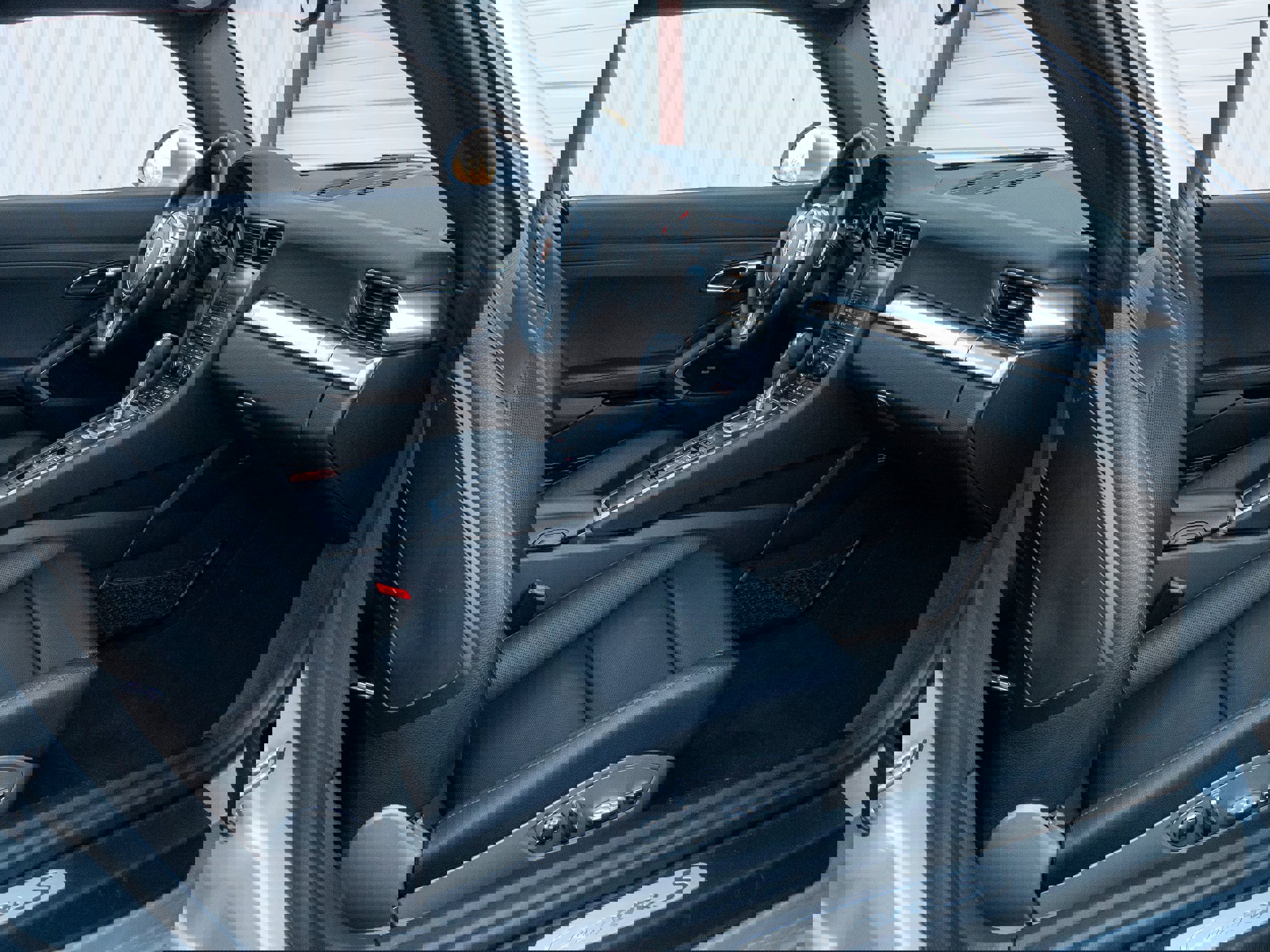 Used 2015 Porsche 911 Carrera S image 34