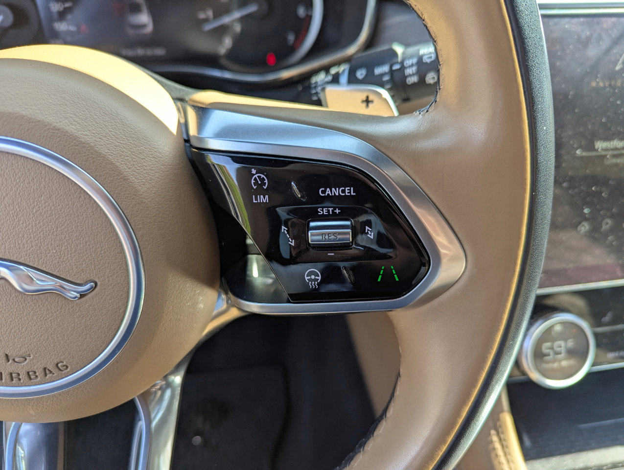 Used 2023 Jaguar F-PACE S image 17