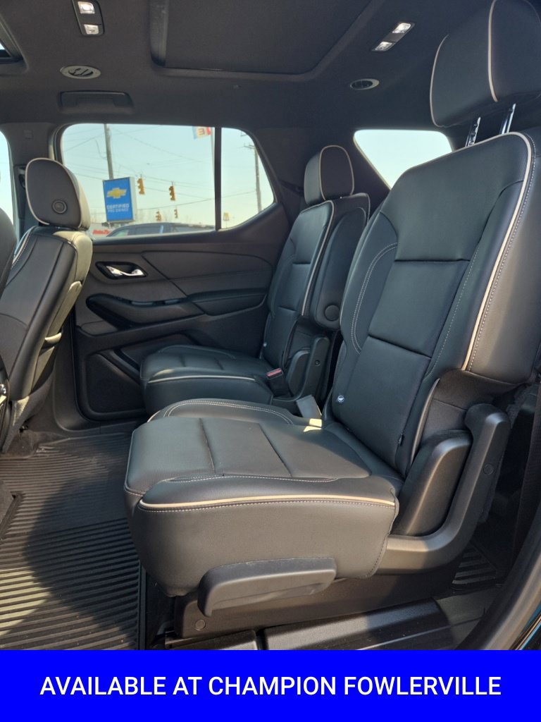 Used 2022 Chevrolet Traverse Premier AWD/4WD image 17
