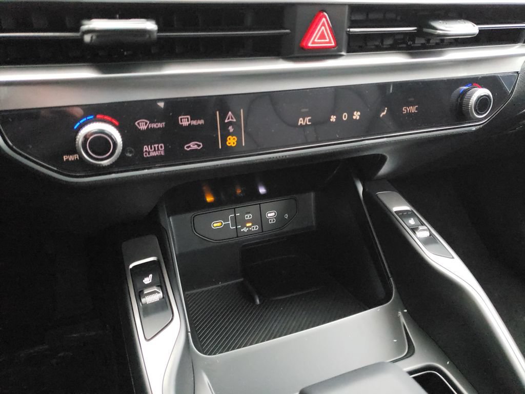 New 2026 Kia Sorento S w/ S Panoramic Sunroof Package FWD image 22