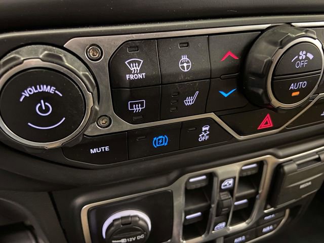 Used 2023 Jeep Wrangler Unlimited Sahara w/ Cold Weather Group image 25