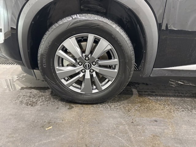 Certified 2024 Nissan Pathfinder S image 26