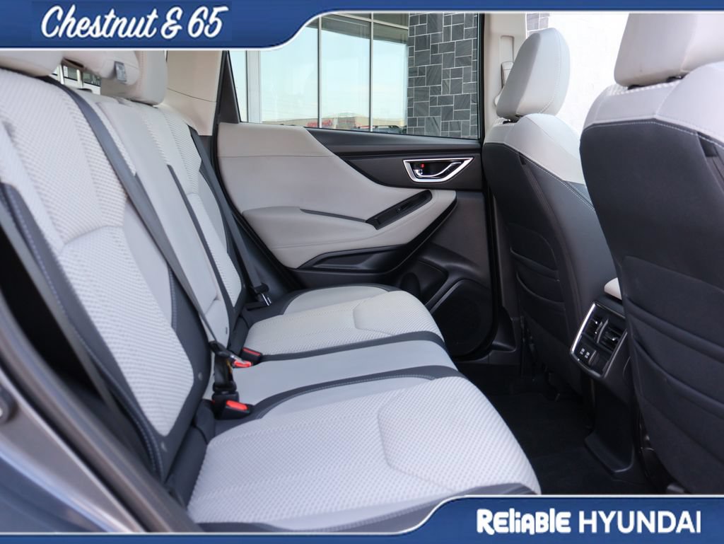 Used 2022 Subaru Forester Premium AWD/4WD image 13