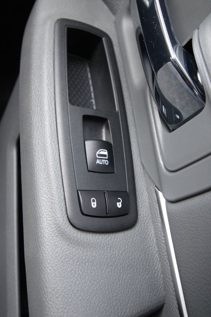 Used 2019 RAM 1500 Classic Warlock AWD/4WD image 26