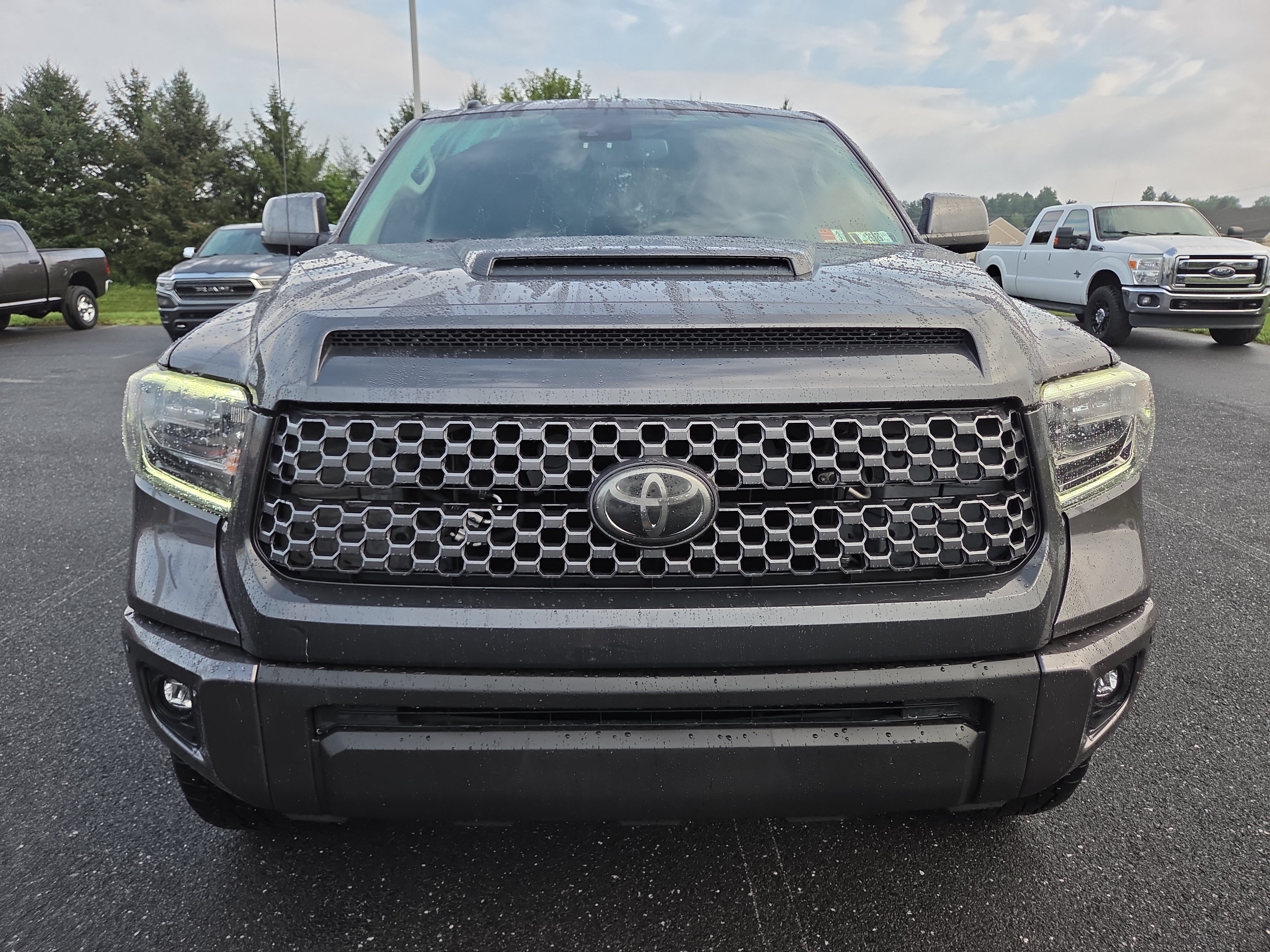 Used 2018 Toyota Tundra SR5 w/ TRD Sport Package AWD/4WD image 21