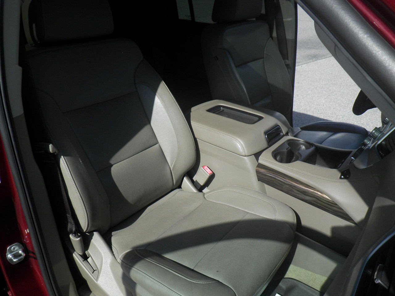 Used 2018 GMC Yukon XL SLT w/ Premium Edition image 29