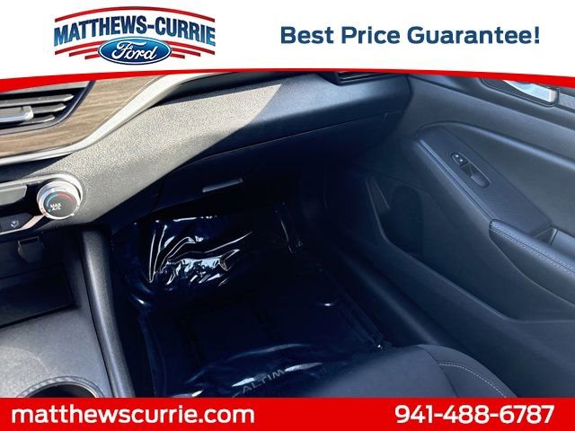 Used 2025 Nissan Altima 2.5 SV image 21