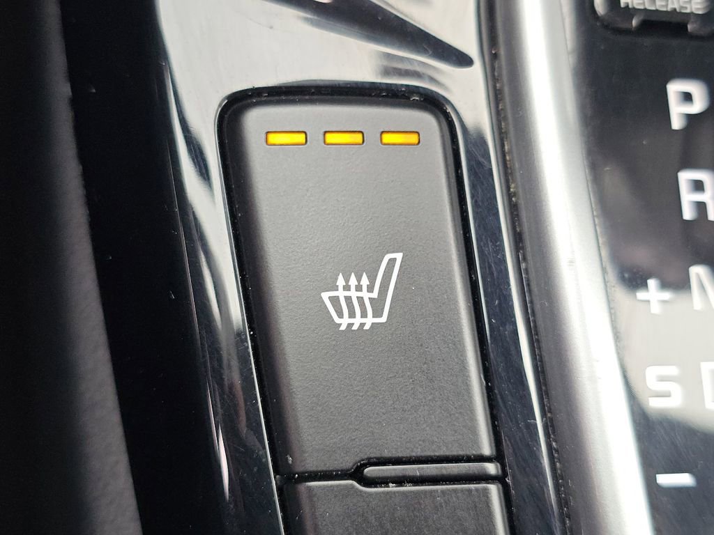 Used 2022 Kia Seltos SX w/ Sunroof Package image 7